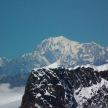 Szczyty alpejskie. W dali Mont Blanc