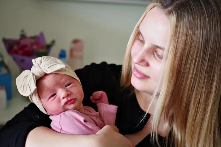 Eliana z mamą