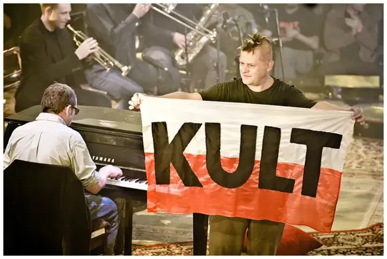 KULT