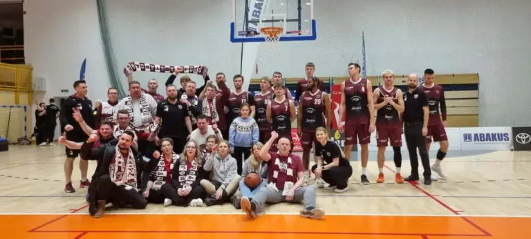 żubry spójnia kibice zawodnicy