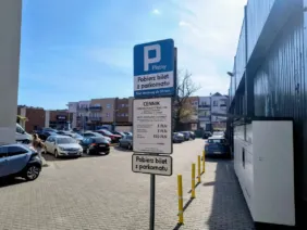 Piłsudskiego 22 parkowanie